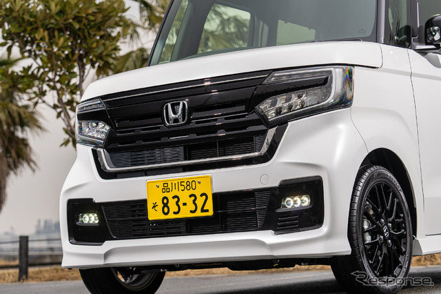 Honda N-BOX Custom STYLE+ BLACK