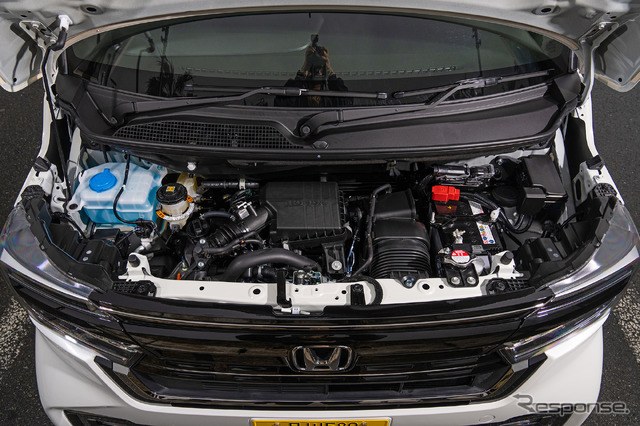 Honda N-BOX Custom STYLE+ BLACK