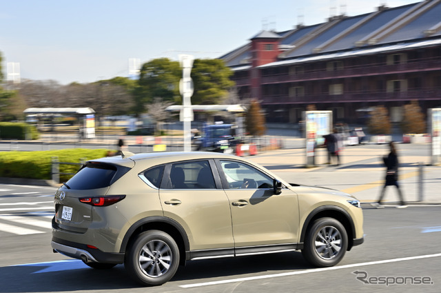 マツダ CX-5 フィールドジャーニー(ジルコンサンドメタリック)