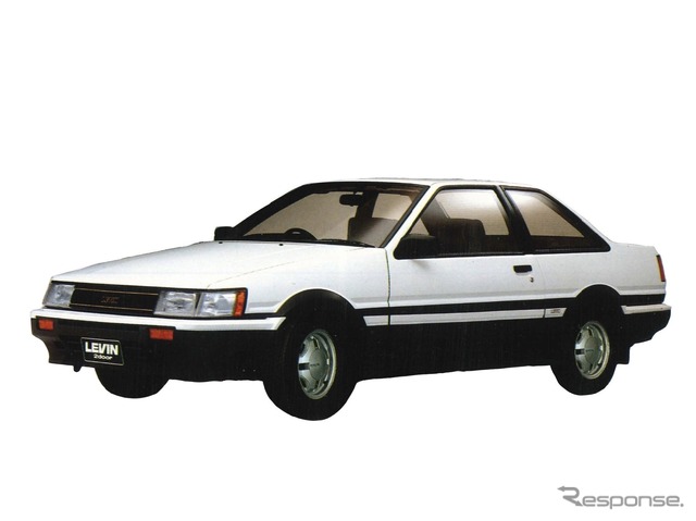 トヨタ・カローラレビン(AE86)