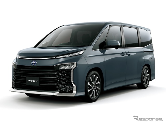 トヨタ・ヴォクシー新型（S-Z）