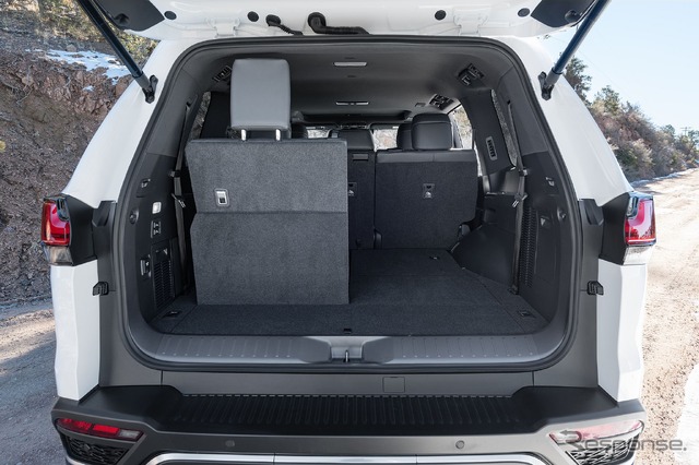 レクサス LX 新型の「F SPORT」(米国仕様)