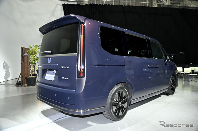 ホンダ・ステップワゴン新型(スパーダ)