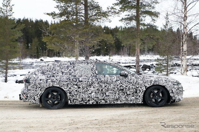 アウディ A4アバント 次期型プロトタイプ(スクープ写真)