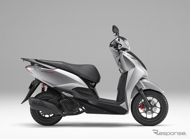 ホンダ リード125(マットテクノシルバーメタリック)