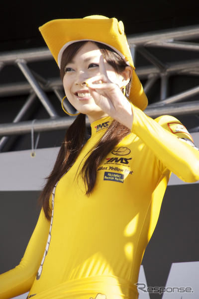 【NISMOフェスティバル08】レースクイーン写真蔵…イエローハットYMSレディ