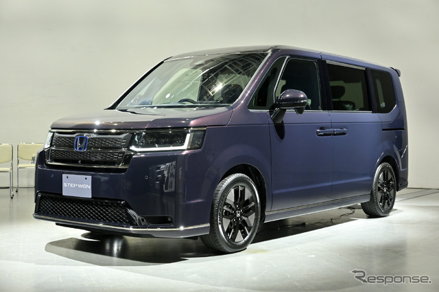 ホンダ・ステップワゴン新型(スパーダ)