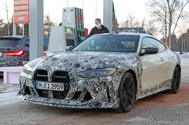 BMW M4 CSL 開発車両(スクープ写真)