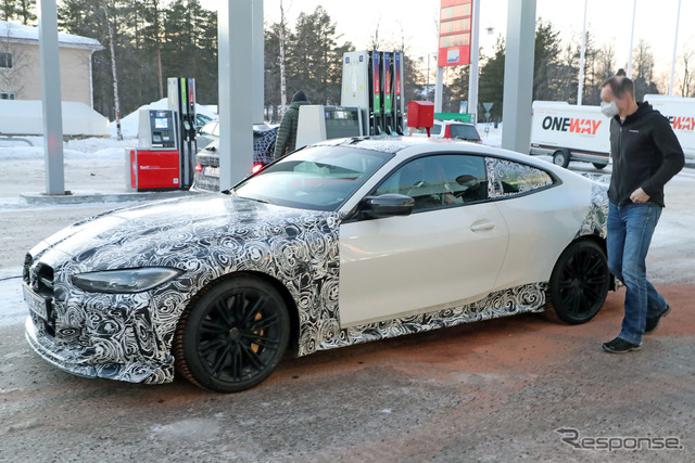 BMW M4 CSL 開発車両(スクープ写真)