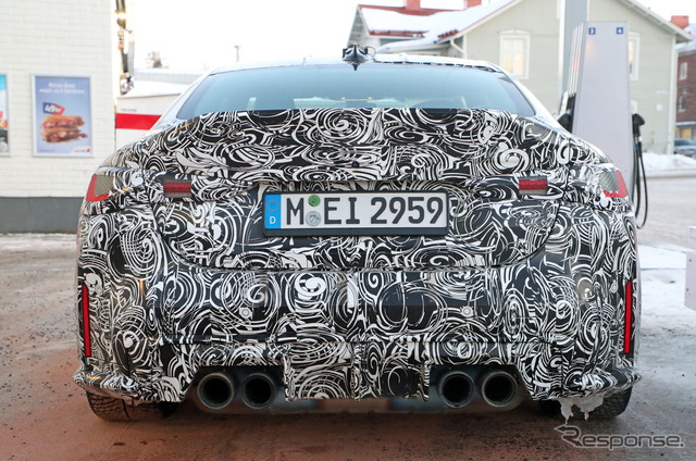 BMW M4 CSL 開発車両(スクープ写真)