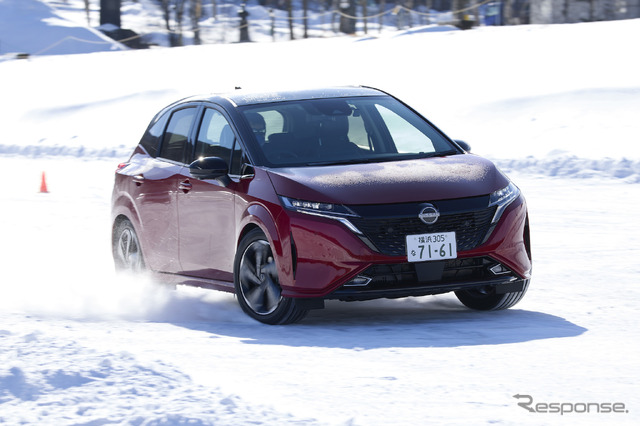日産 ノートオーラ e-POWER