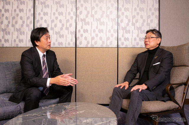 HERE Japan 高橋明宏 代表取締役社長（左）とジオテクノロジーズ 杉原博茂 代表取締役社長 CEO（右）