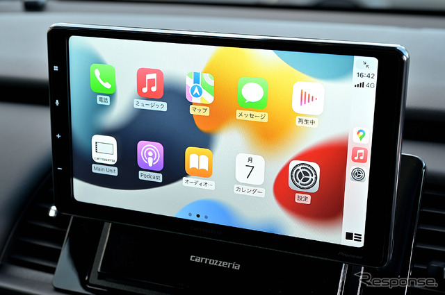 Android AutoやApple Carplayの機能も存分に使用可能だ(DMH-SF700)
