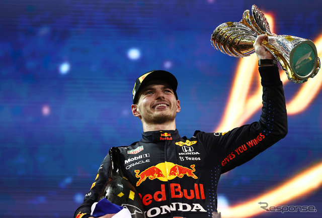 2021年F1ドライバーズチャンピオンに輝いたマックス・フェルスタッペン(写真は同年最終戦アブダビGP)。