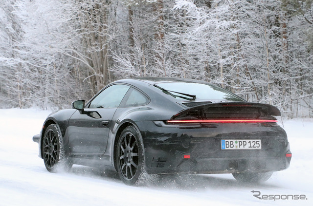 ポルシェ 911 改良新型プロトタイプ(スクープ写真)