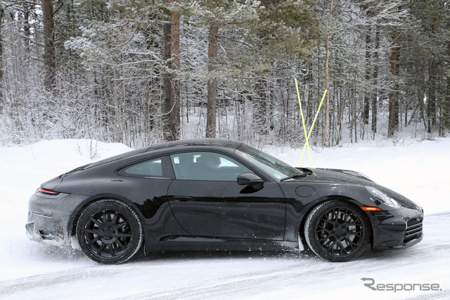 ポルシェ 911 改良新型プロトタイプ(スクープ写真)