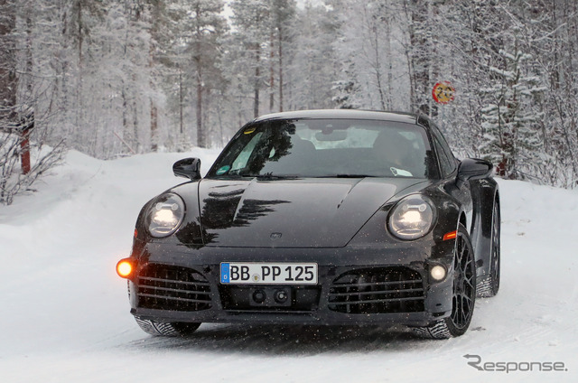 ポルシェ 911 改良新型プロトタイプ(スクープ写真)