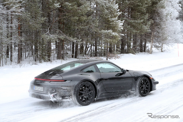 ポルシェ 911 改良新型プロトタイプ(スクープ写真)