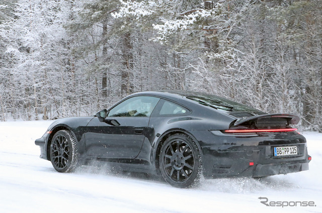 ポルシェ 911 改良新型プロトタイプ(スクープ写真)
