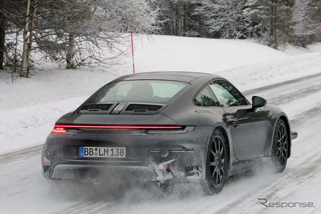 ポルシェ 911 改良新型プロトタイプ(スクープ写真)
