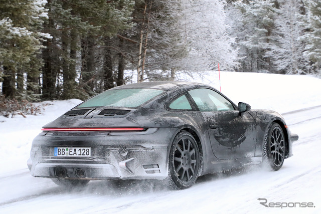 ポルシェ 911 改良新型プロトタイプ(スクープ写真)