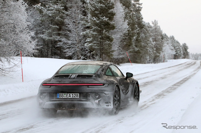 ポルシェ 911 改良新型プロトタイプ(スクープ写真)