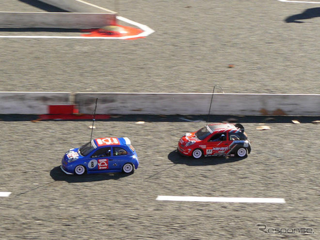 【NISMOフェスティバル08】京商ラジコンカー対決にレスポンス参戦!