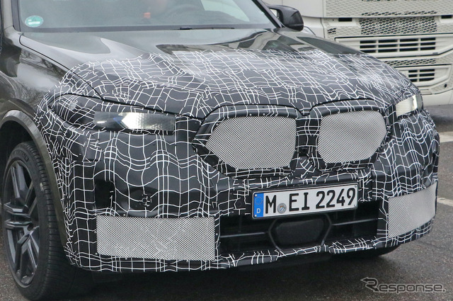 BMW X5M 改良新型プロトタイプ(スクープ写真)