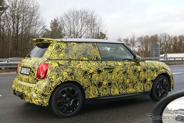 MINI JCW 改良新型プロトタイプ(スクープ写真)