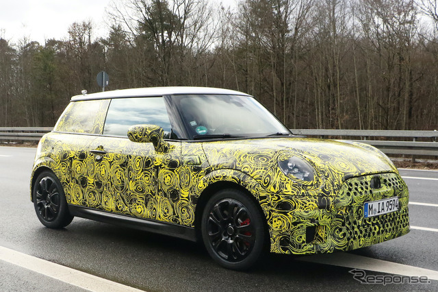 MINI JCW 改良新型プロトタイプ(スクープ写真)