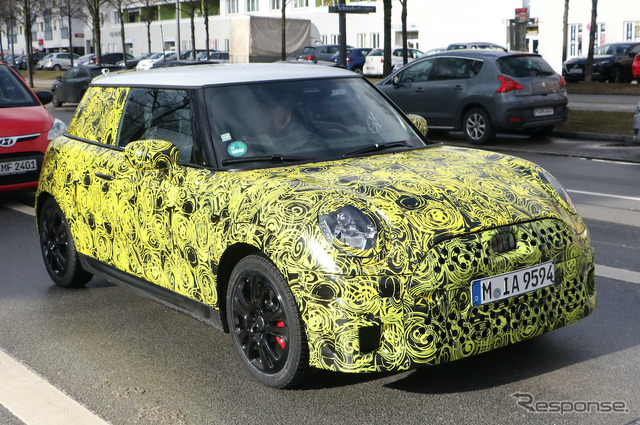 MINI JCW 改良新型プロトタイプ(スクープ写真)