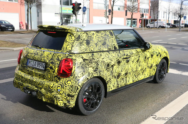 MINI JCW 改良新型プロトタイプ(スクープ写真)