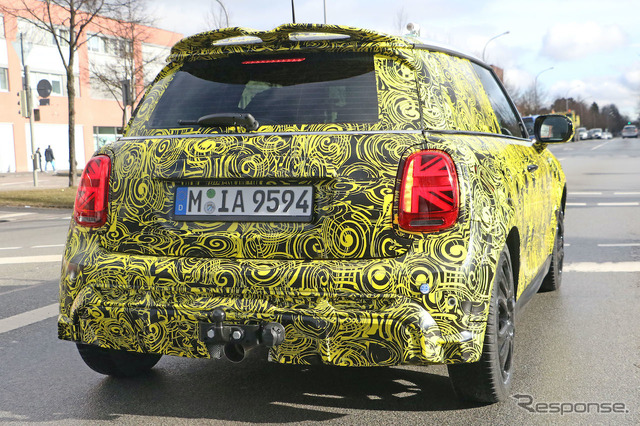 MINI JCW 改良新型プロトタイプ(スクープ写真)