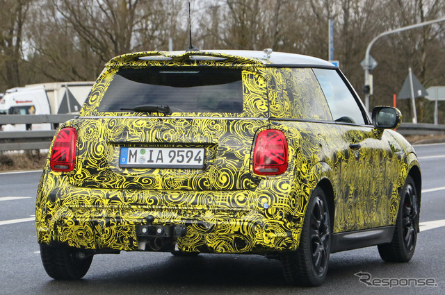 MINI JCW 改良新型プロトタイプ(スクープ写真)