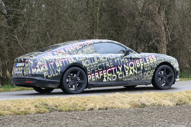 ロールスロイス スペクター 市販型プロトタイプ(スクープ写真)