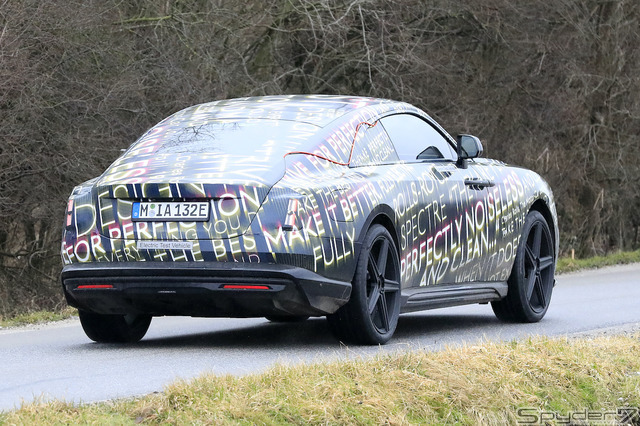 ロールスロイス スペクター 市販型プロトタイプ(スクープ写真)