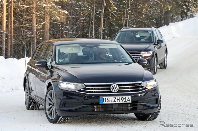 VW パサート 次期型プロトタイプ(スクープ写真)