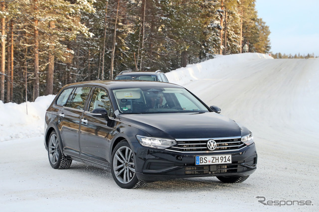 VW パサート 次期型プロトタイプ(スクープ写真)