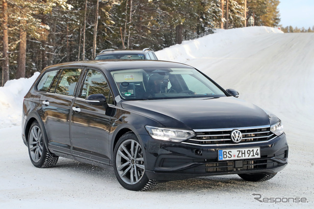 VW パサート 次期型プロトタイプ(スクープ写真)