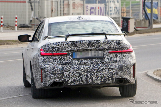 BMW M340i 改良新型プロトタイプ(スクープ写真)