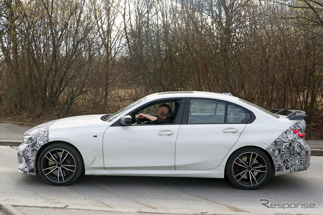 BMW M340i 改良新型プロトタイプ(スクープ写真)