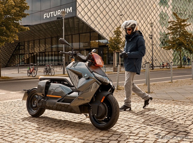 BMW CE 04