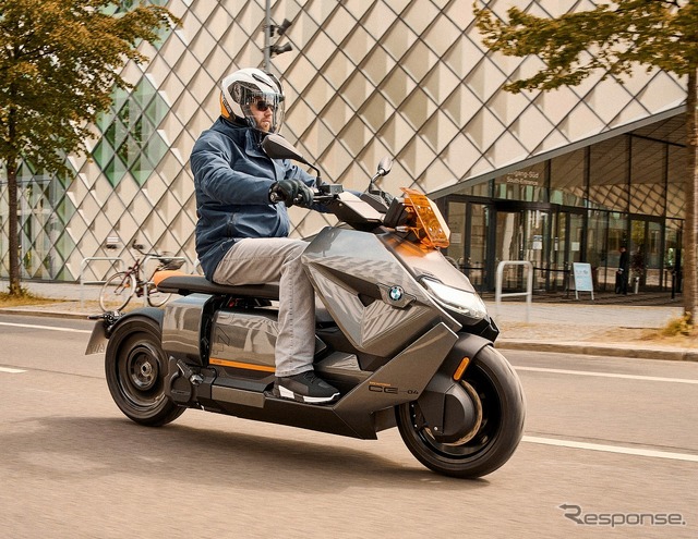 BMW CE 04