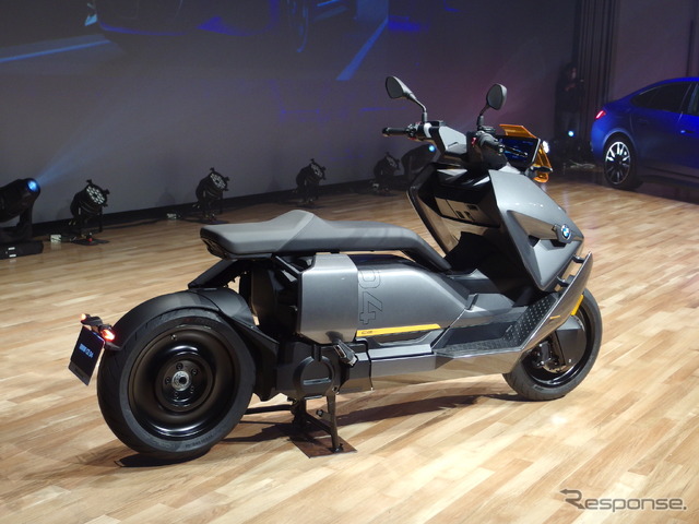 BMW CE 04