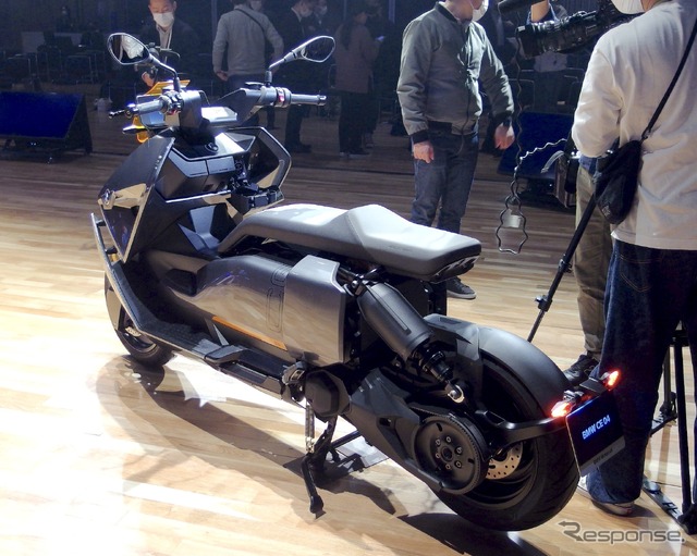 BMW CE 04
