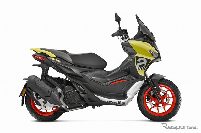アプリリア SR GT 200 スポーツ(ストリートゴールド)
