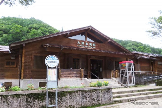 越美北線九頭竜湖駅