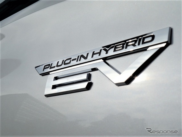三菱 アウトランダー PHEV