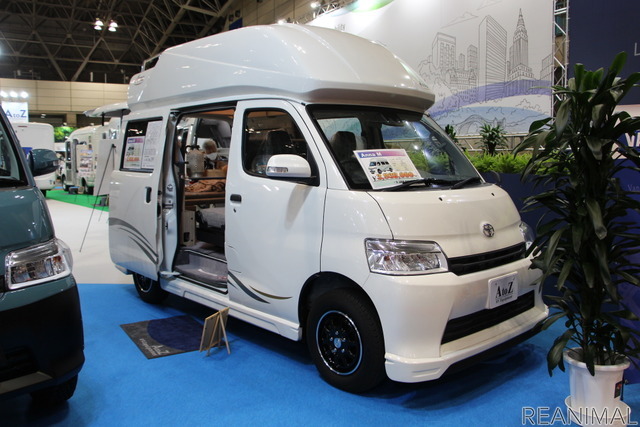 マツダ ボンゴベースの「アンナ・モデルM」(AtoZ)