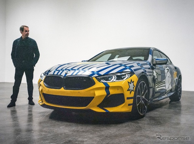 BMW THE 8 X JEFF KOONSとアーティストのジェフ・クーンズ氏